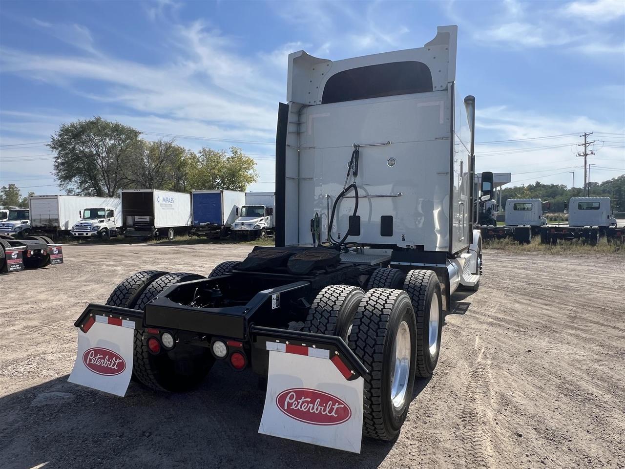 2022 Peterbilt 567 80&quot; Raised Roof South St. Paul MN