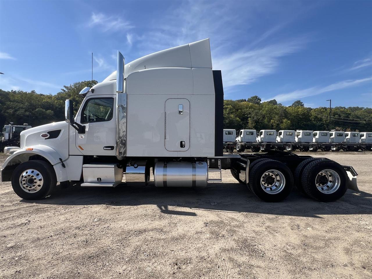 2022 Peterbilt 567 80&quot; Raised Roof South St. Paul MN