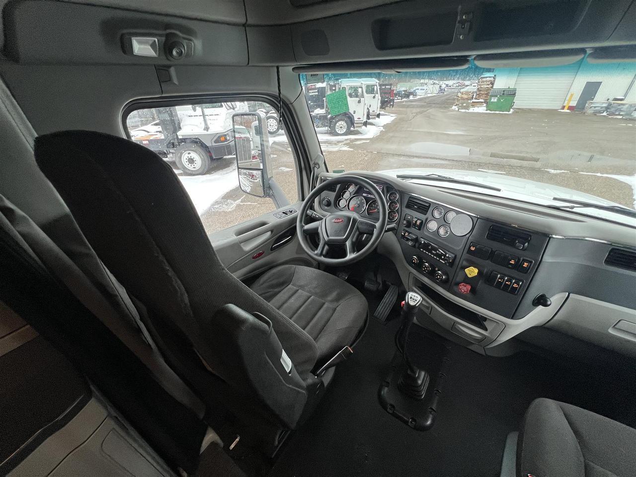 2022 Peterbilt 567 80" Raised Roof South St. Paul MN