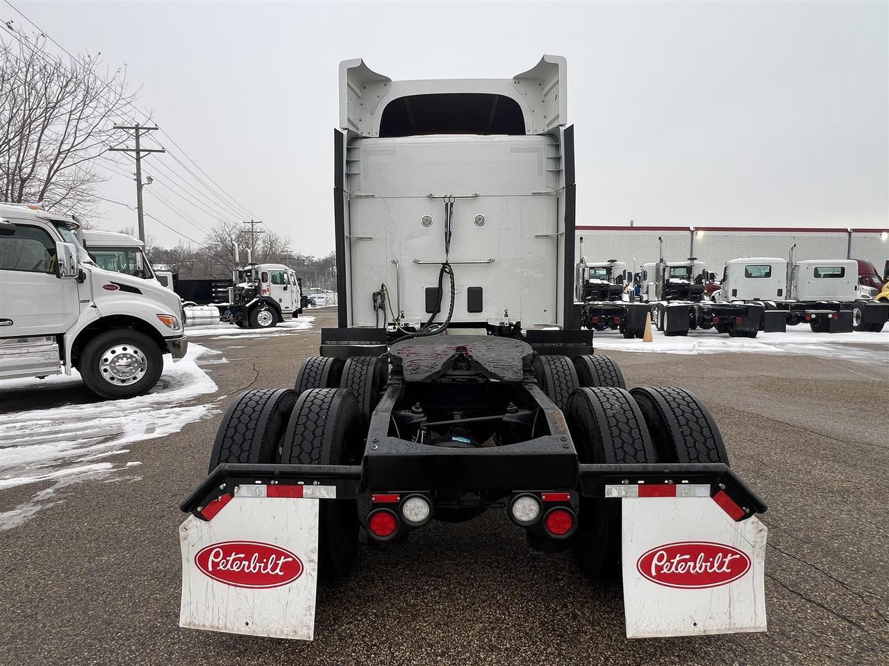 2022 Peterbilt 567