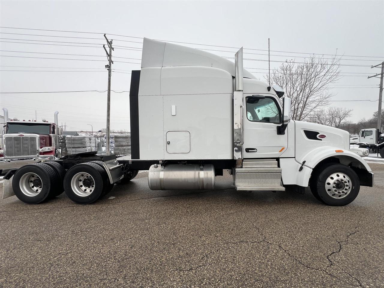 2022 Peterbilt 567 80" Raised Roof South St. Paul MN
