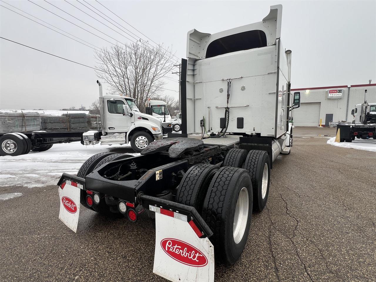2022 Peterbilt 567 80" Raised Roof South St. Paul MN
