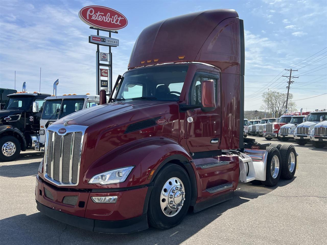 2022 Peterbilt 579 Eau Claire WI