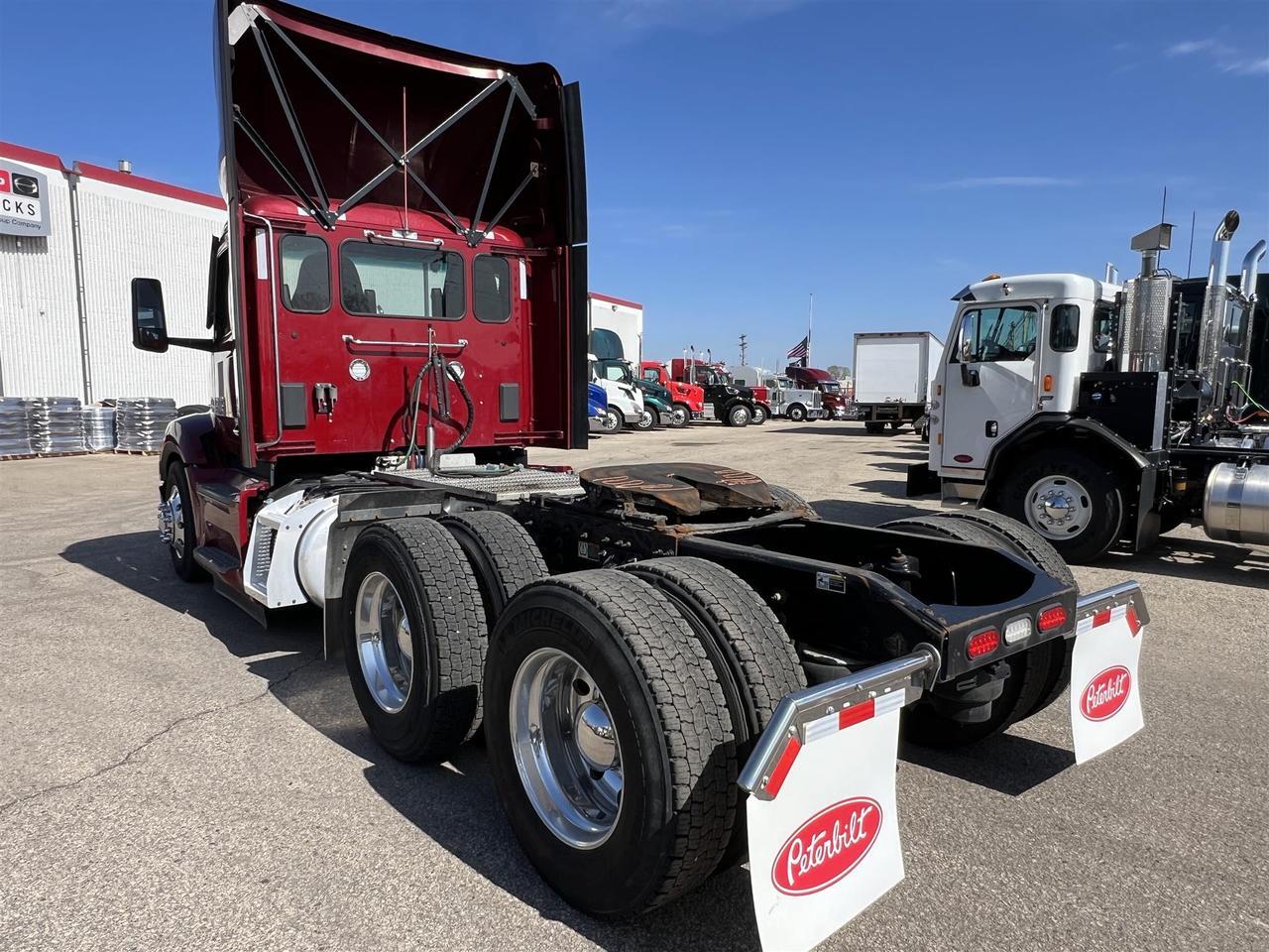 2022 Peterbilt 579 Eau Claire WI