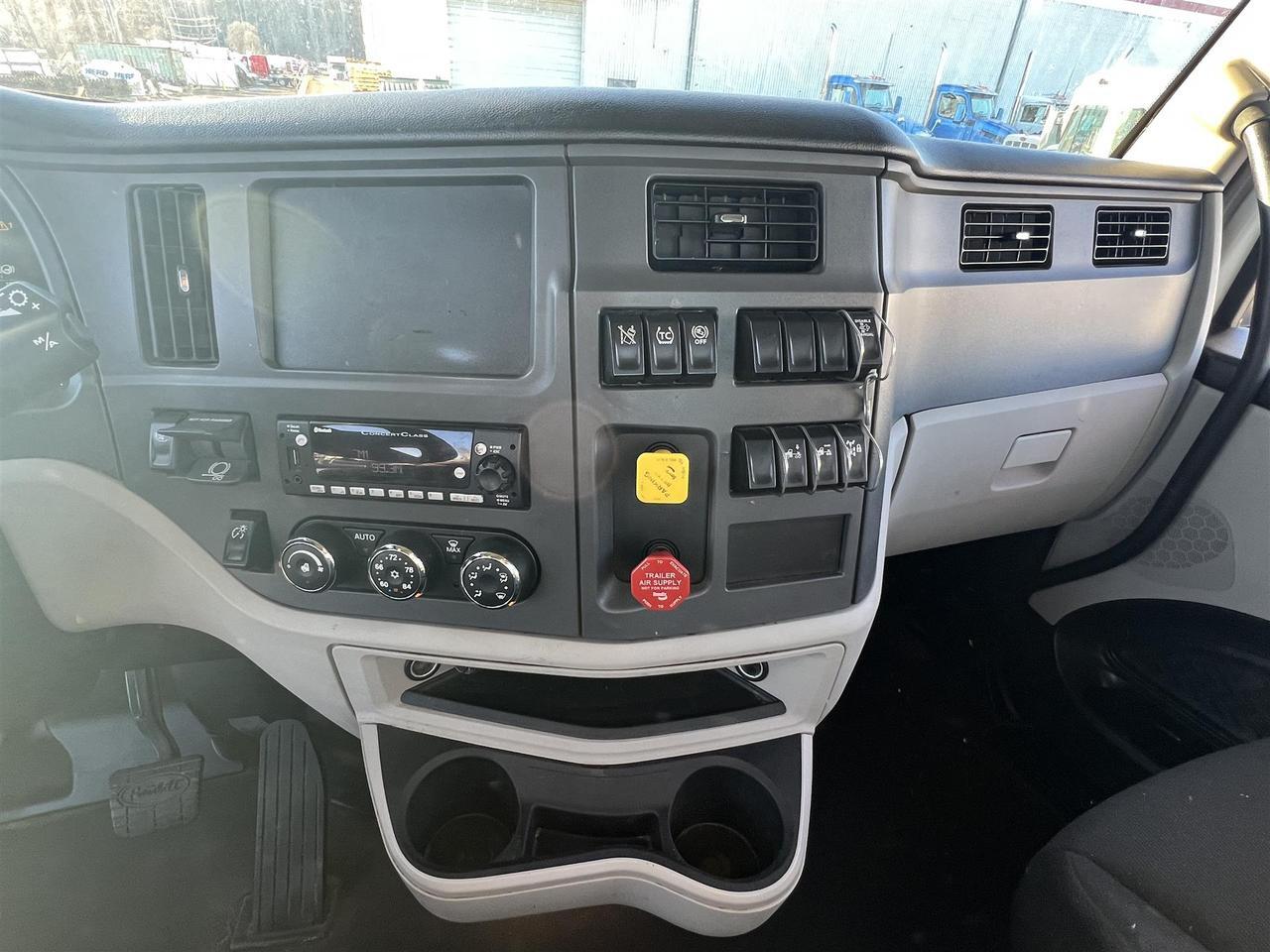 2022 Peterbilt 579 Eau Claire WI