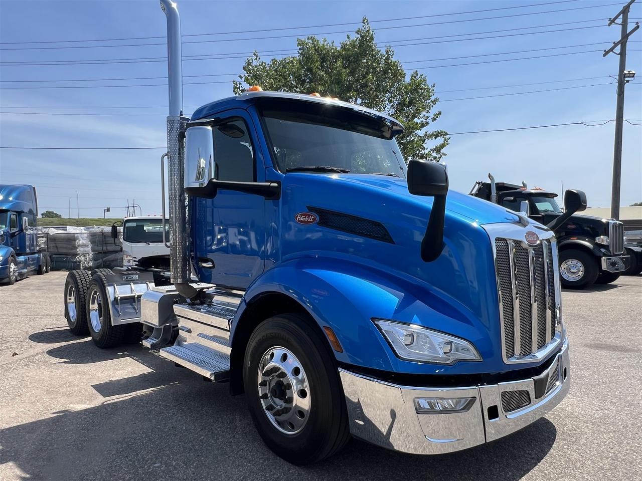 2022 Peterbilt 579 Eau Claire WI