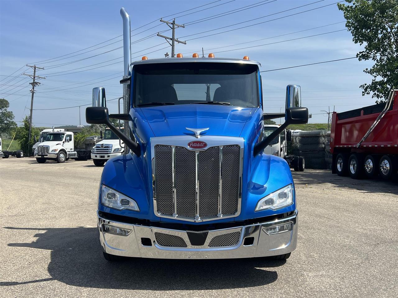 2022 Peterbilt 579 Eau Claire WI
