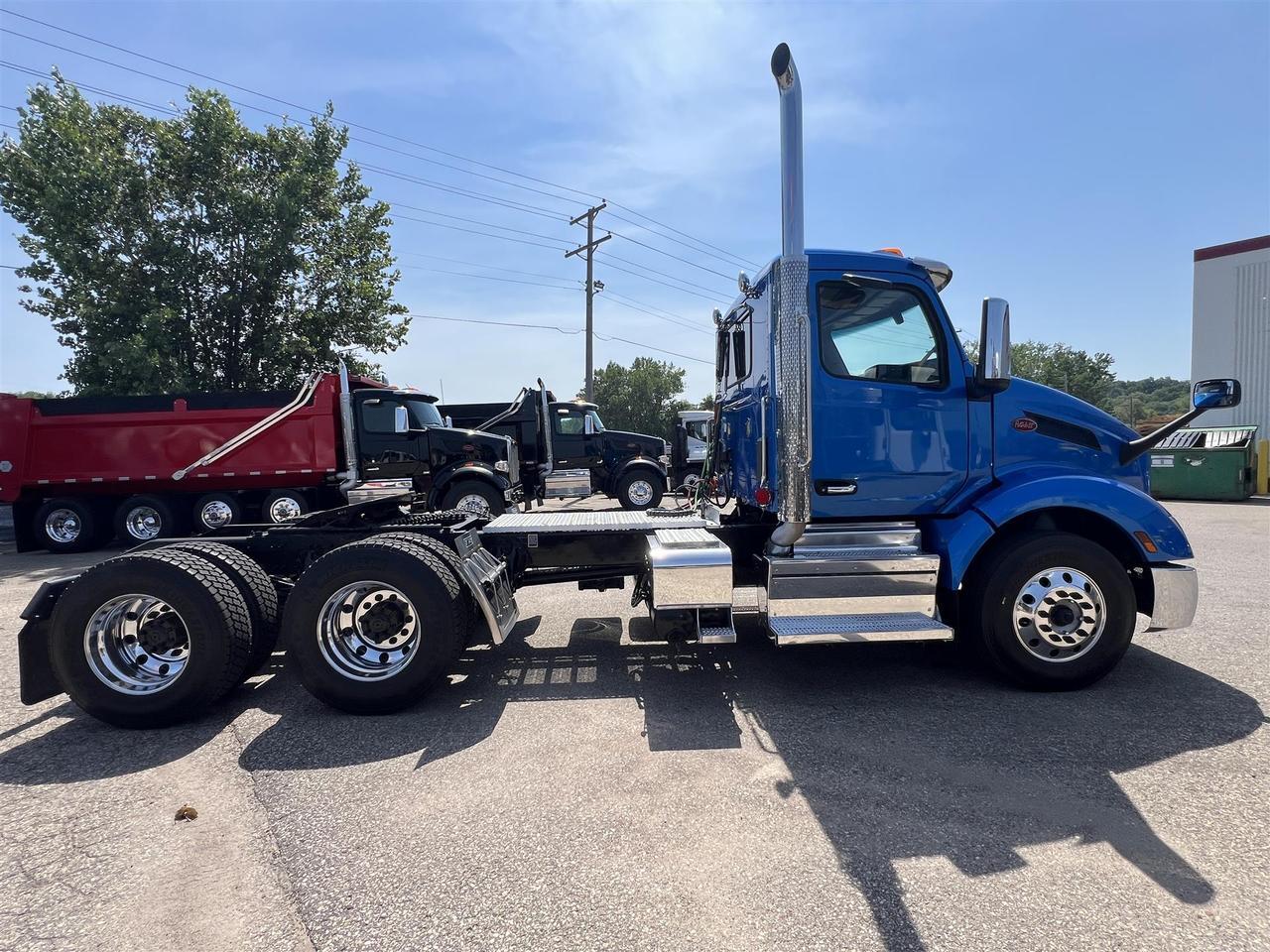 2022 Peterbilt 579 Eau Claire WI