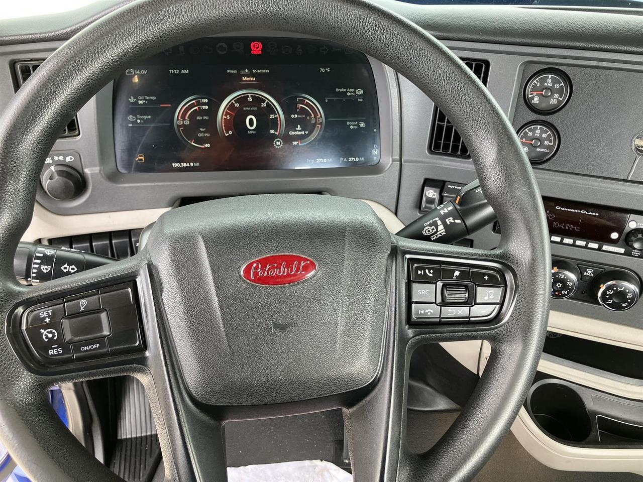 2022 Peterbilt 579 Rochester MN