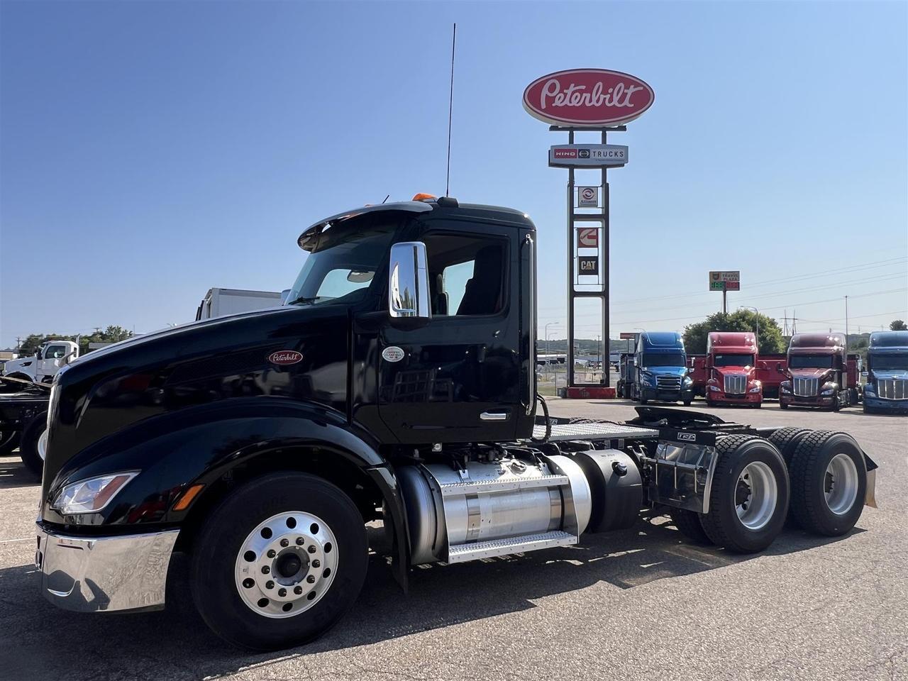 2022 Peterbilt 579 Rochester MN
