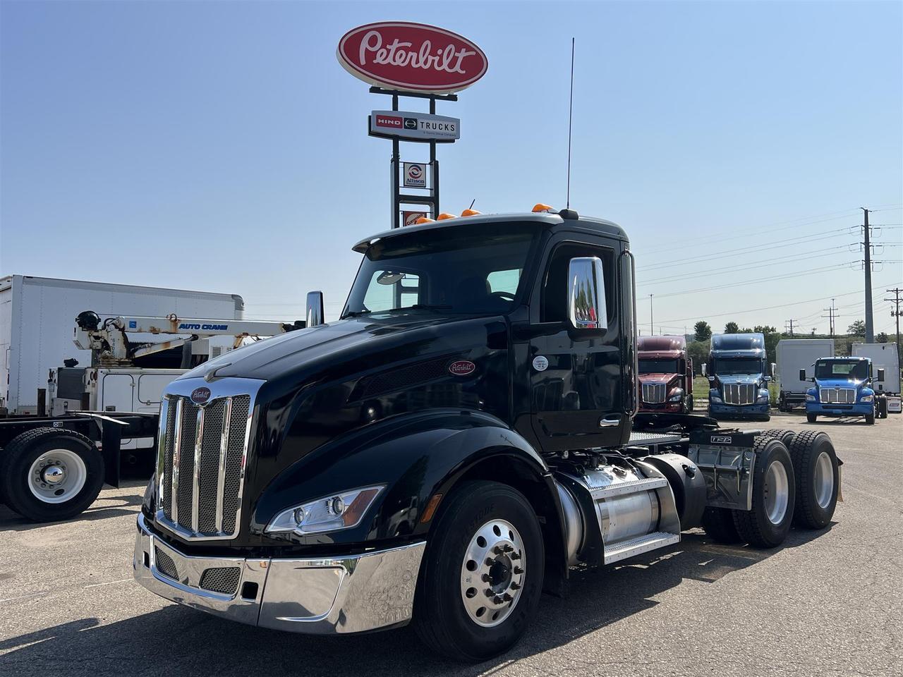 2022 Peterbilt 579