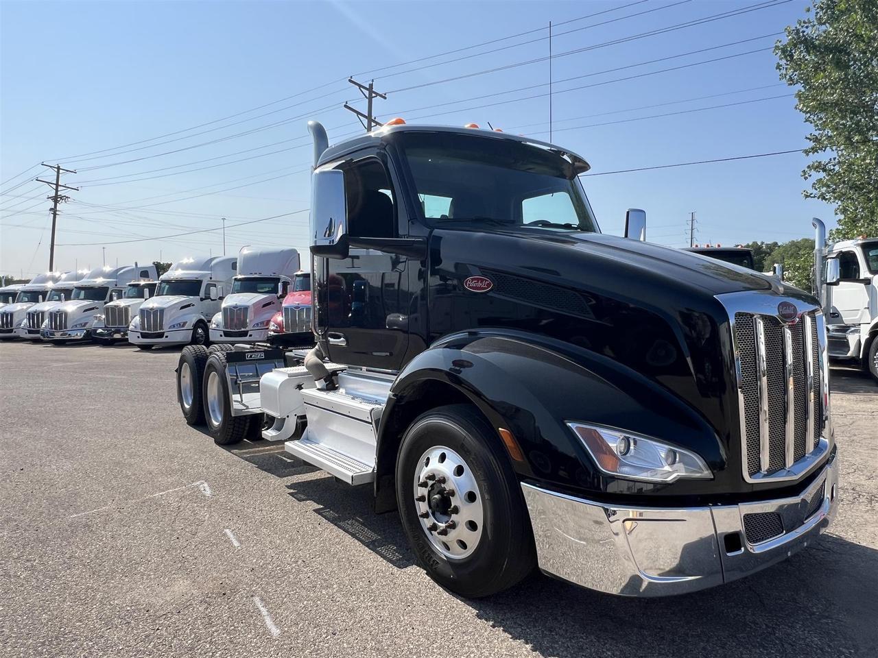 2022 Peterbilt 579 Rochester MN