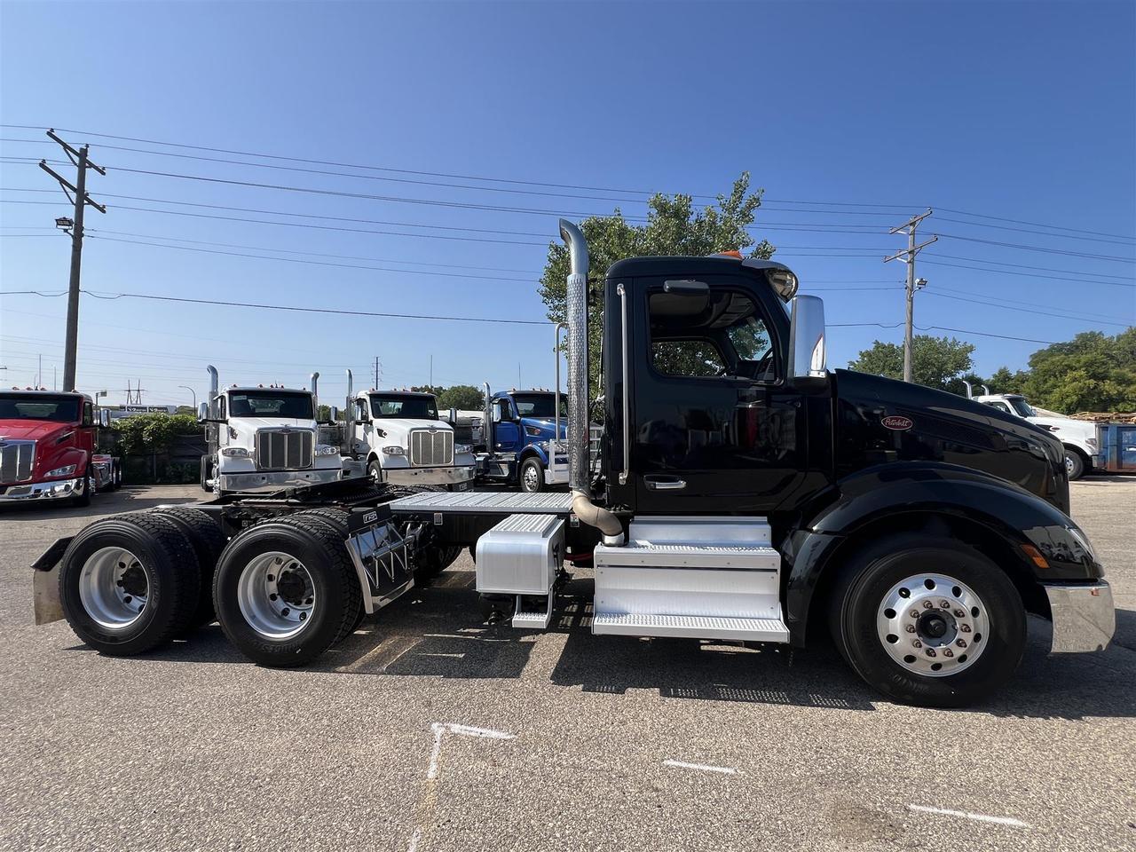 2022 Peterbilt 579 Rochester MN
