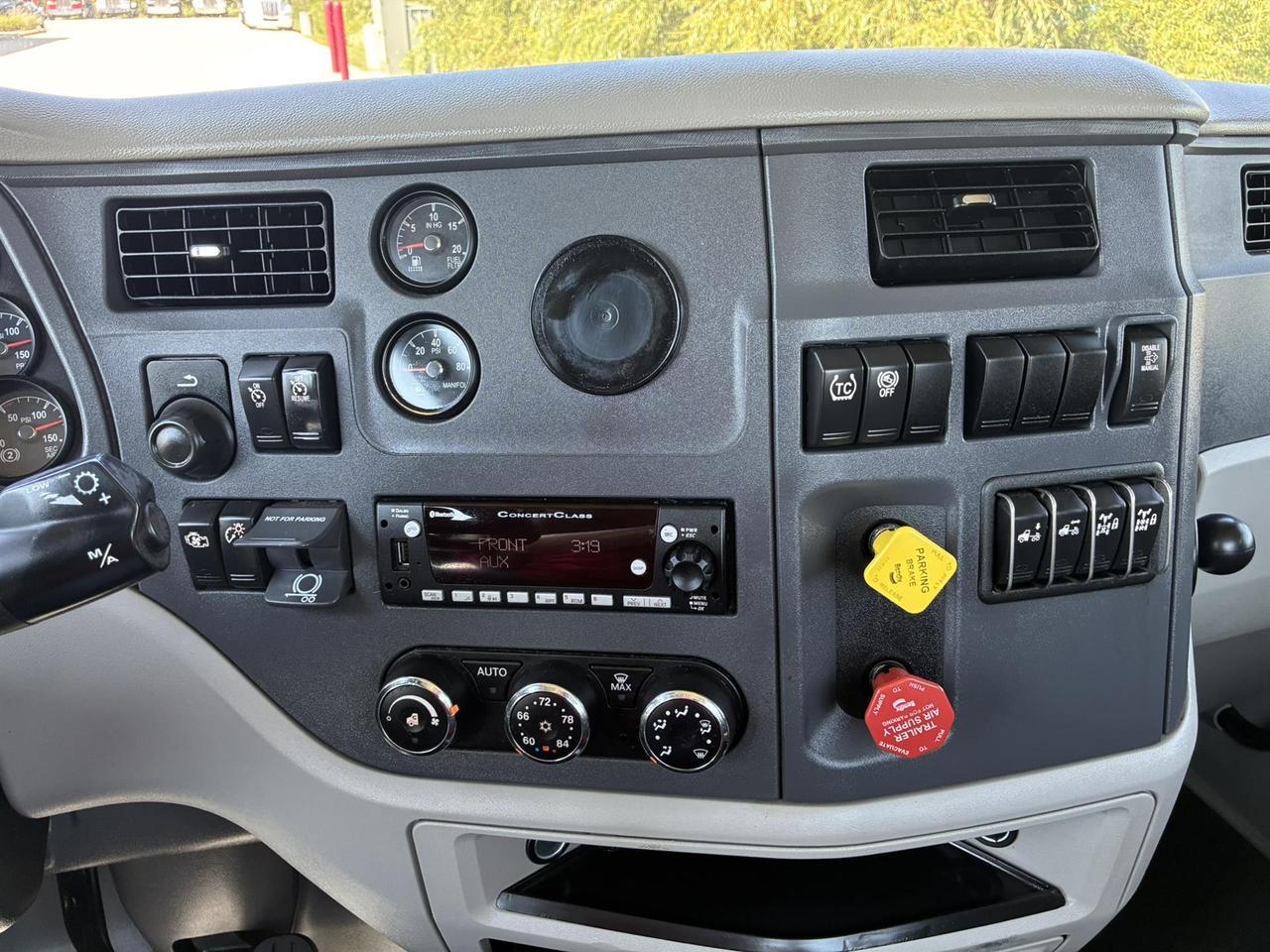 2022 Peterbilt 579 Rochester MN