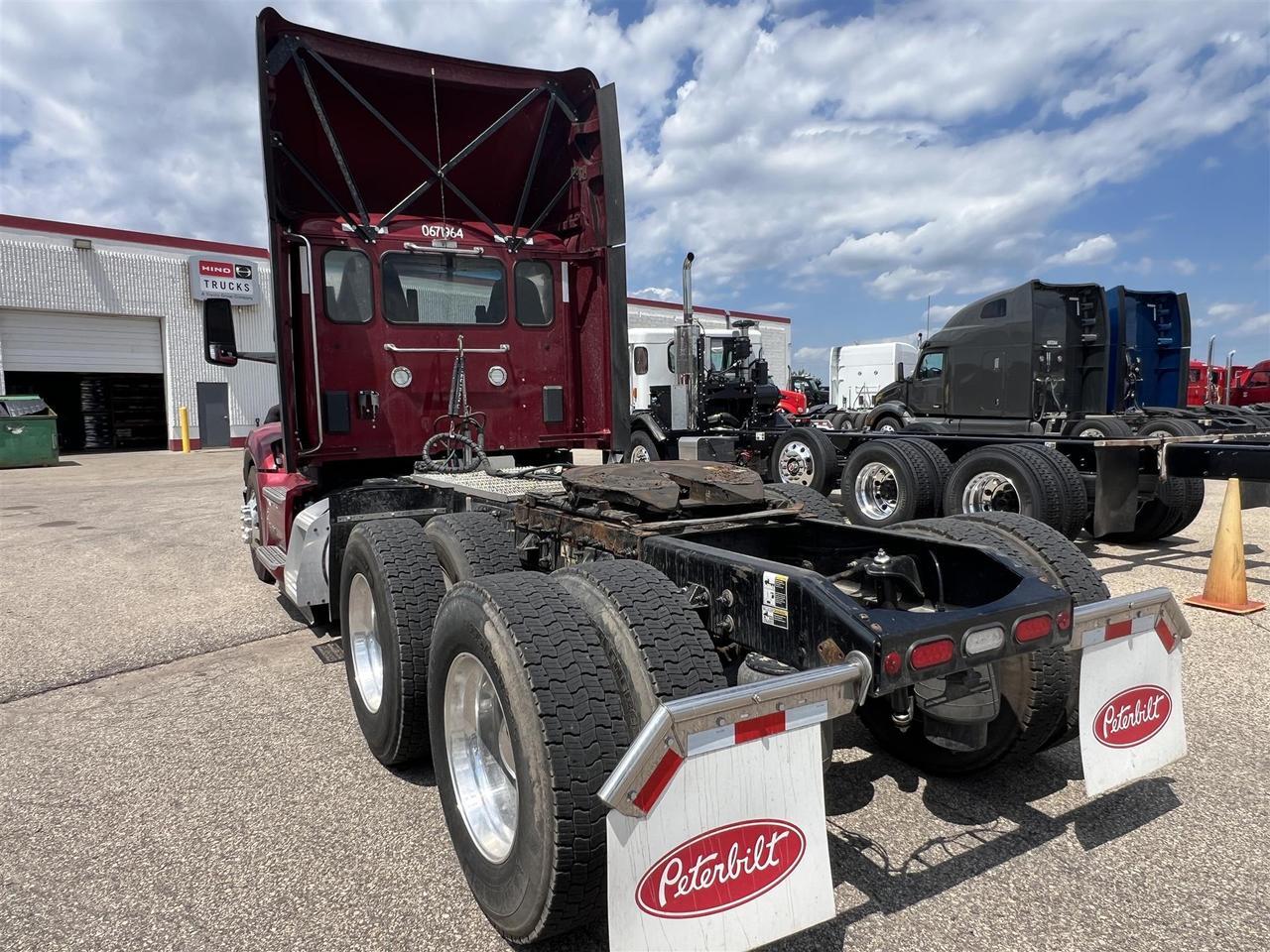 2022 Peterbilt 579 Rochester MN