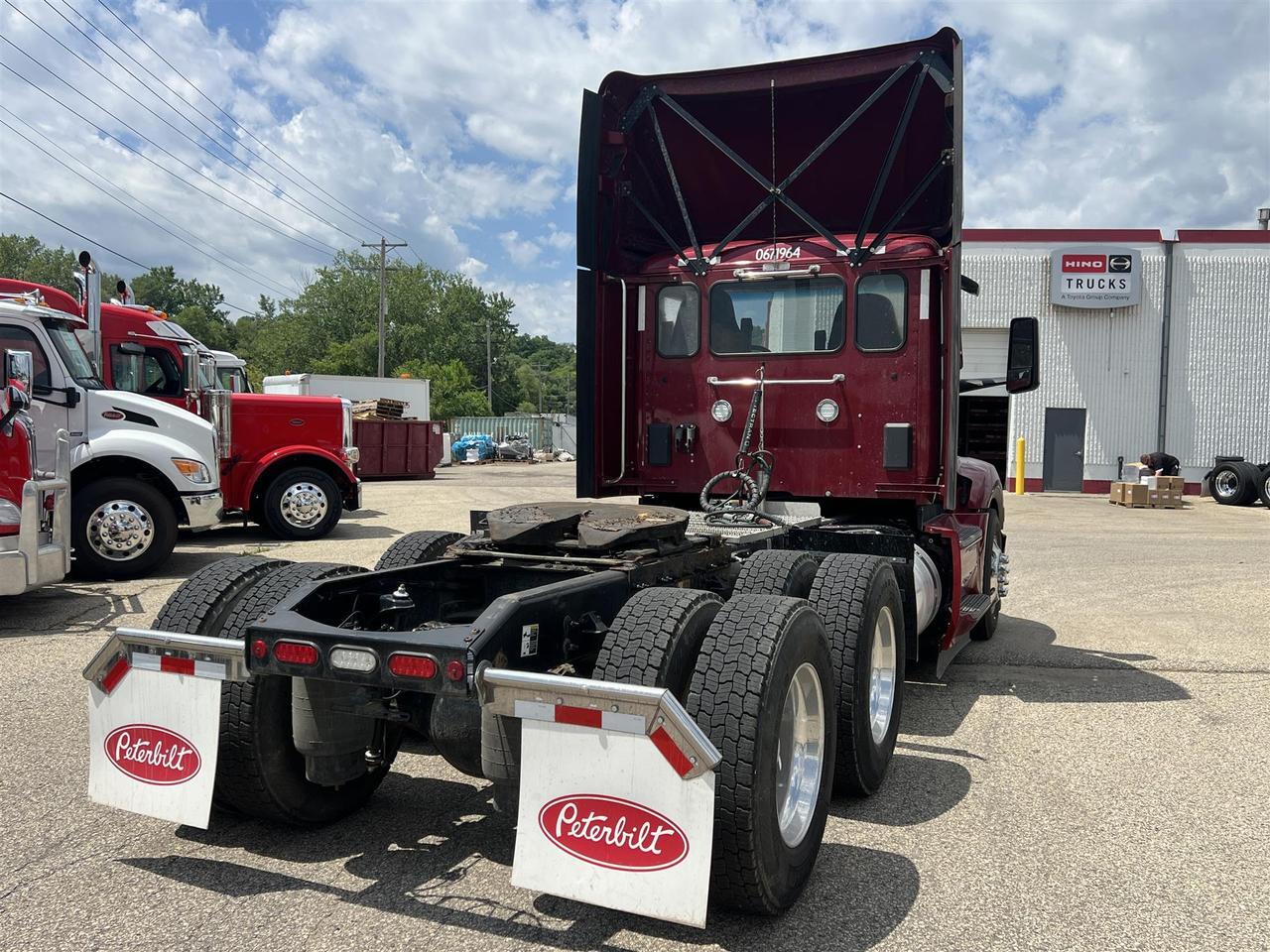 2022 Peterbilt 579 Rochester MN