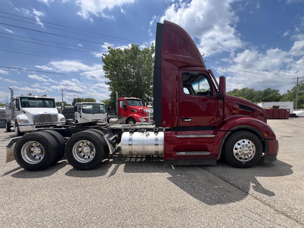 2022 Peterbilt 579 Rochester MN
