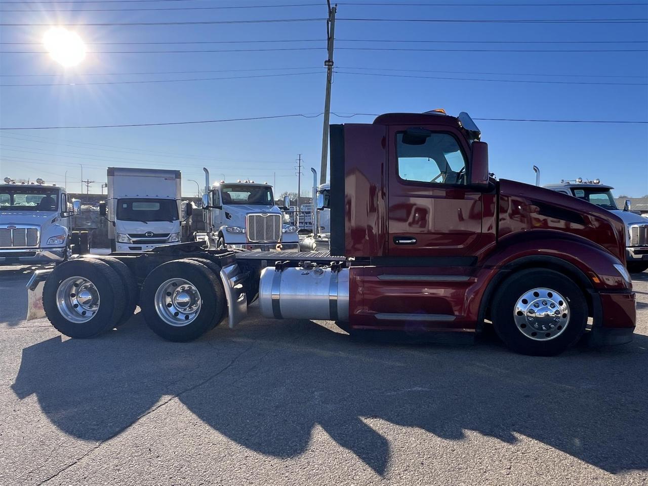 2022 Peterbilt 579 - image 4
