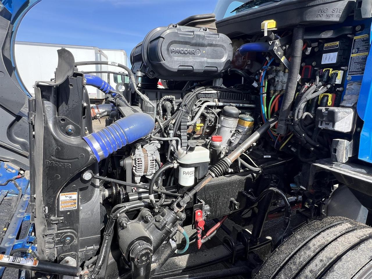 2022 Peterbilt 579 - image 8