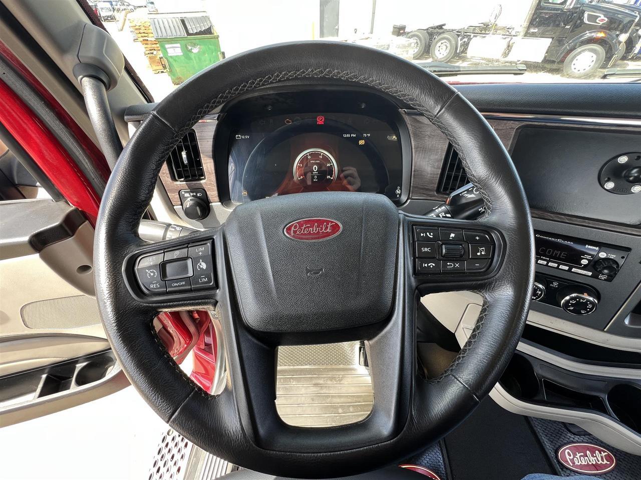 2022 Peterbilt 579 Fargo ND