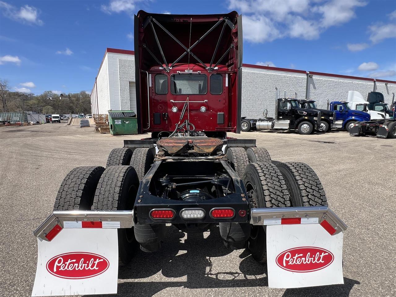 2022 Peterbilt 579 Fargo ND