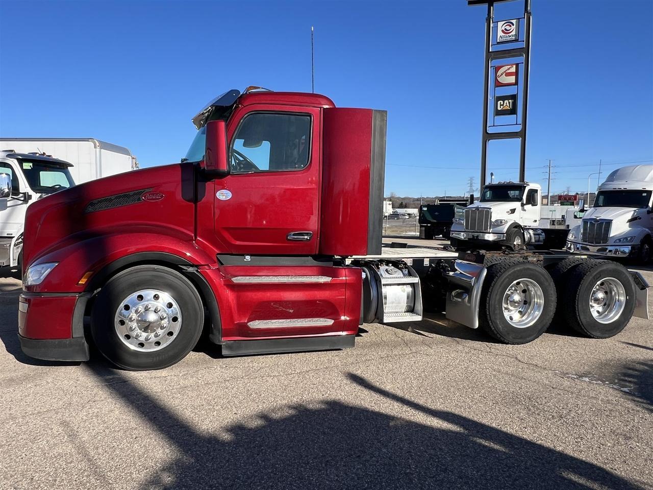 2022 Peterbilt 579 South St. Paul MN
