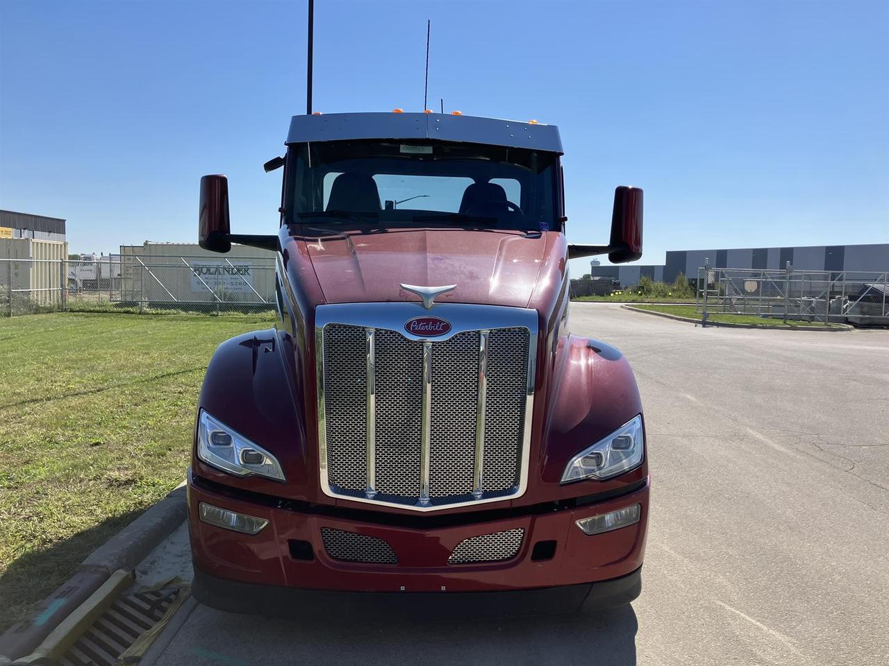 2022 Peterbilt 579 South St. Paul MN