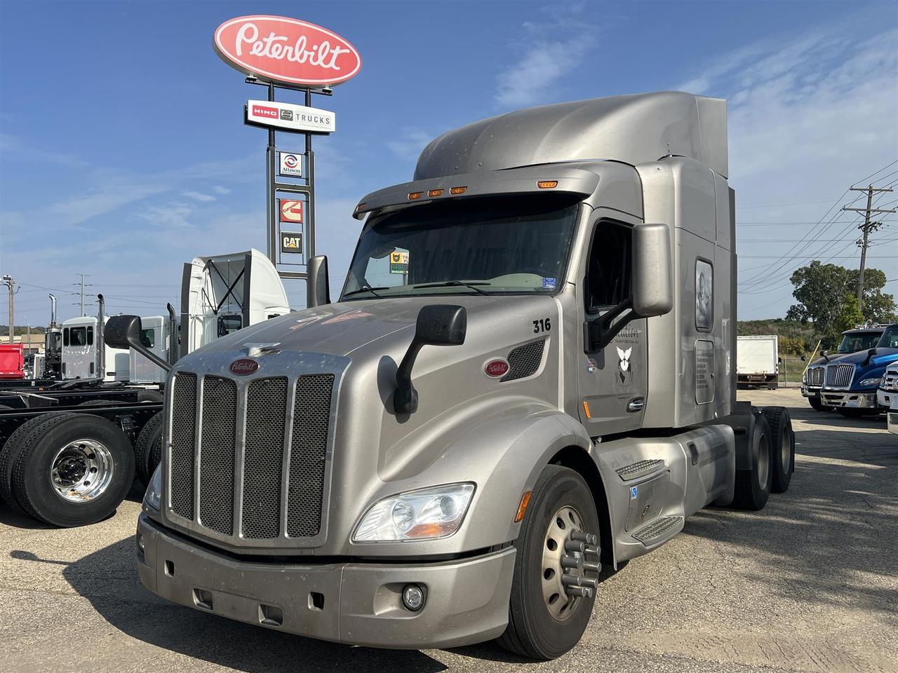 2022 Peterbilt 579