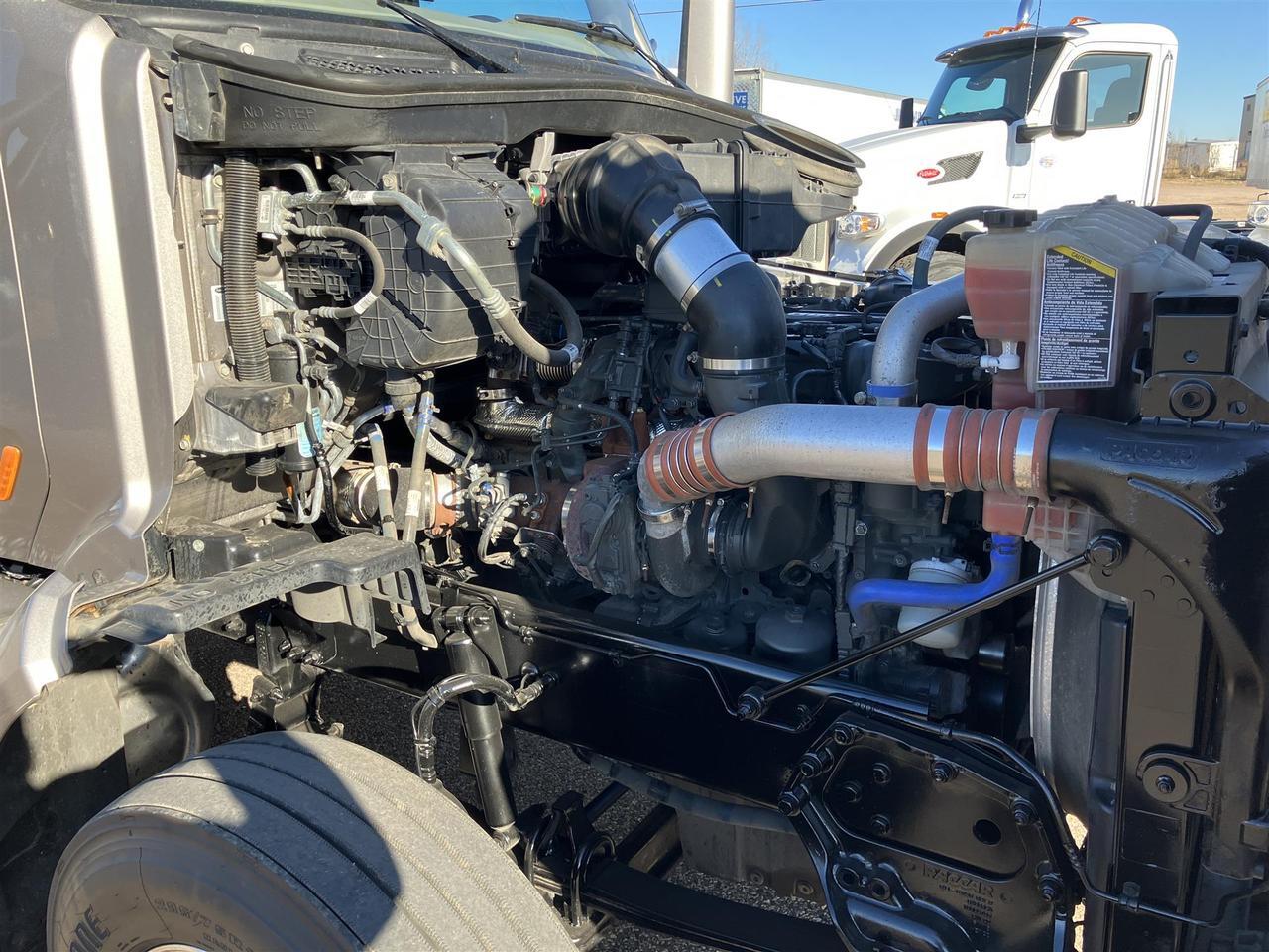 2022 Peterbilt 579 58" Mid Roof Eau Claire WI