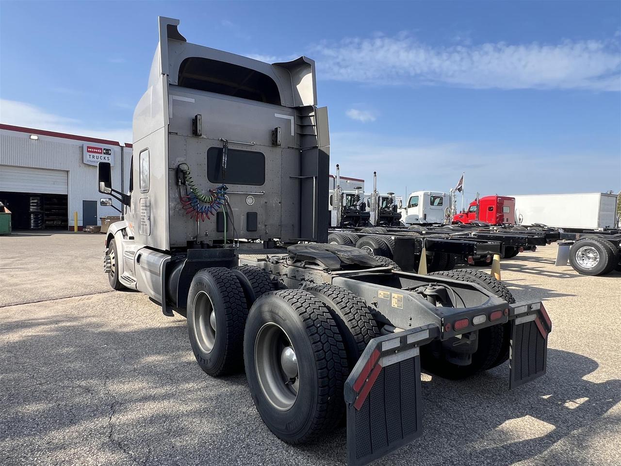 2022 Peterbilt 579