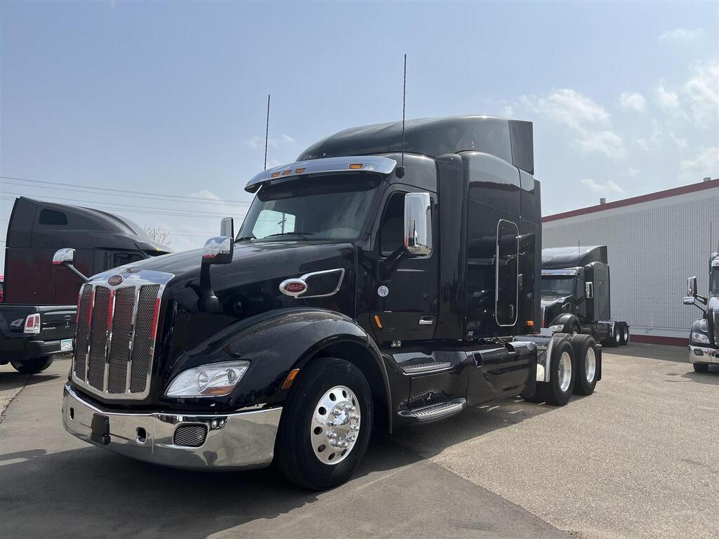 2022 Peterbilt 579 72 2022 Peterbilt 579 72