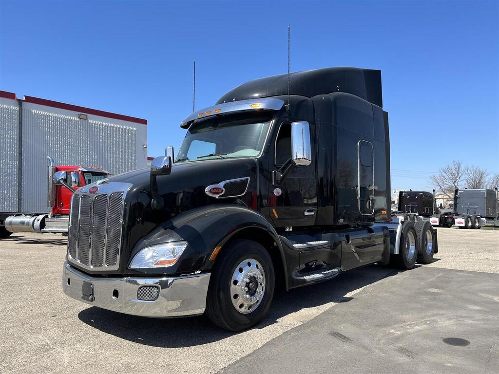 2022 Peterbilt 579 72 2022 Peterbilt 579 72