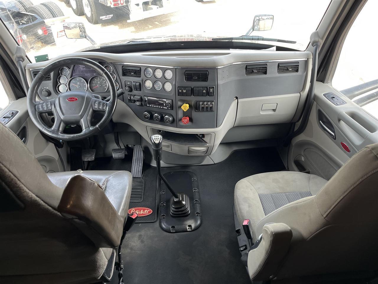 2022 Peterbilt 579 72&quot; Raised Roof Fargo ND