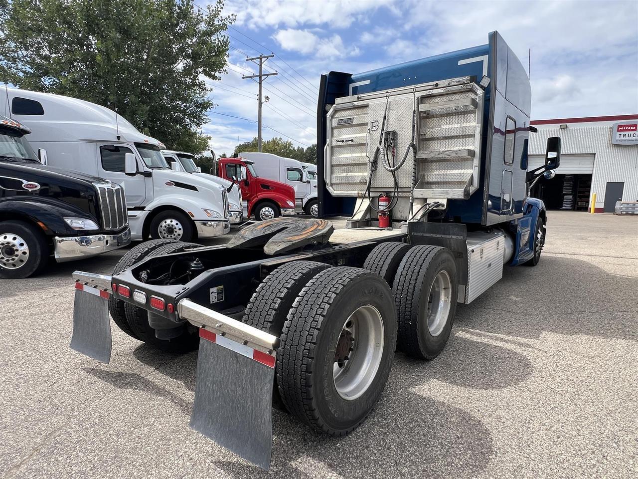 2022 Peterbilt 579 80&quot; Mid Roof Eau Claire WI