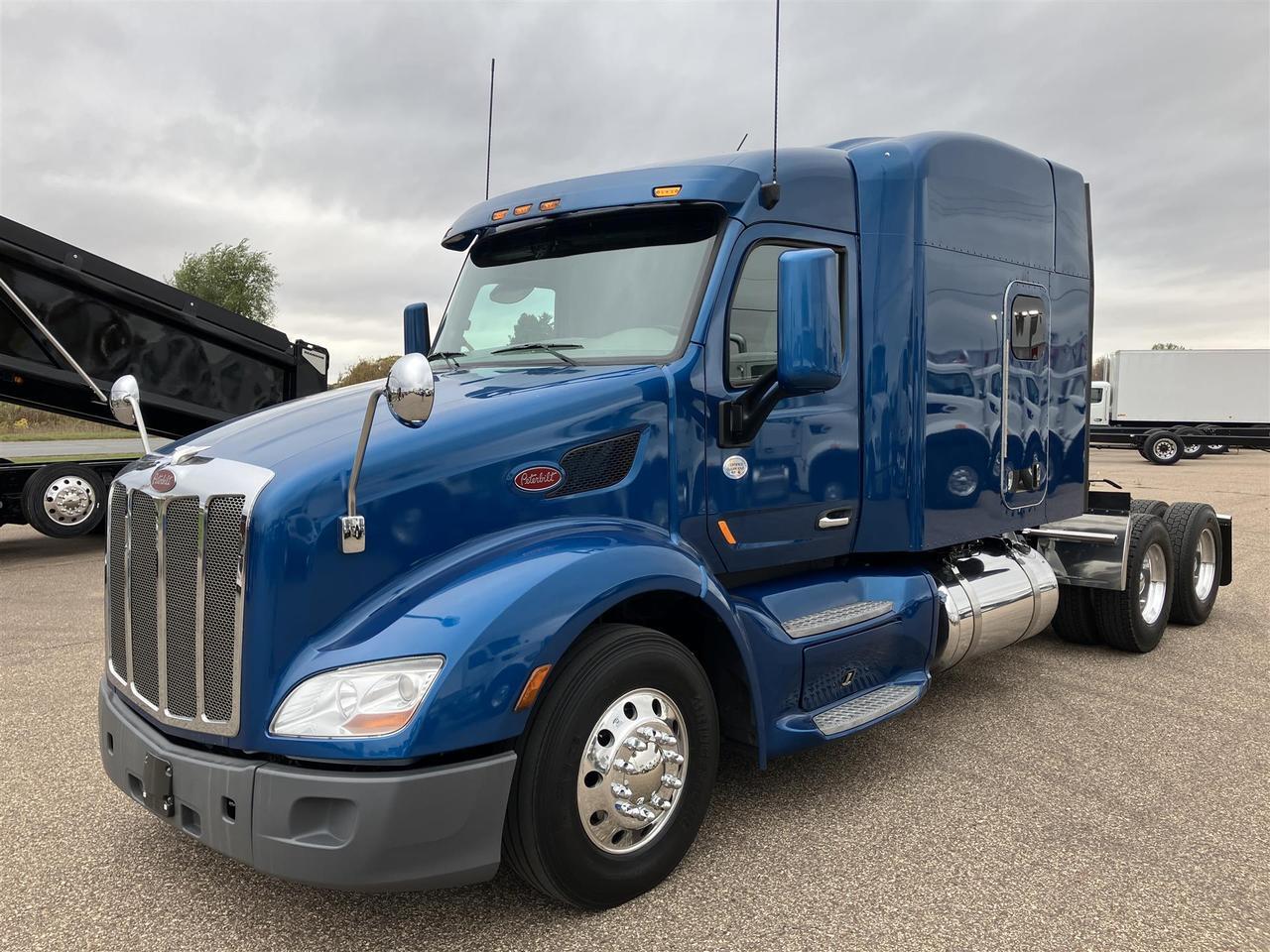 2022 Peterbilt 579