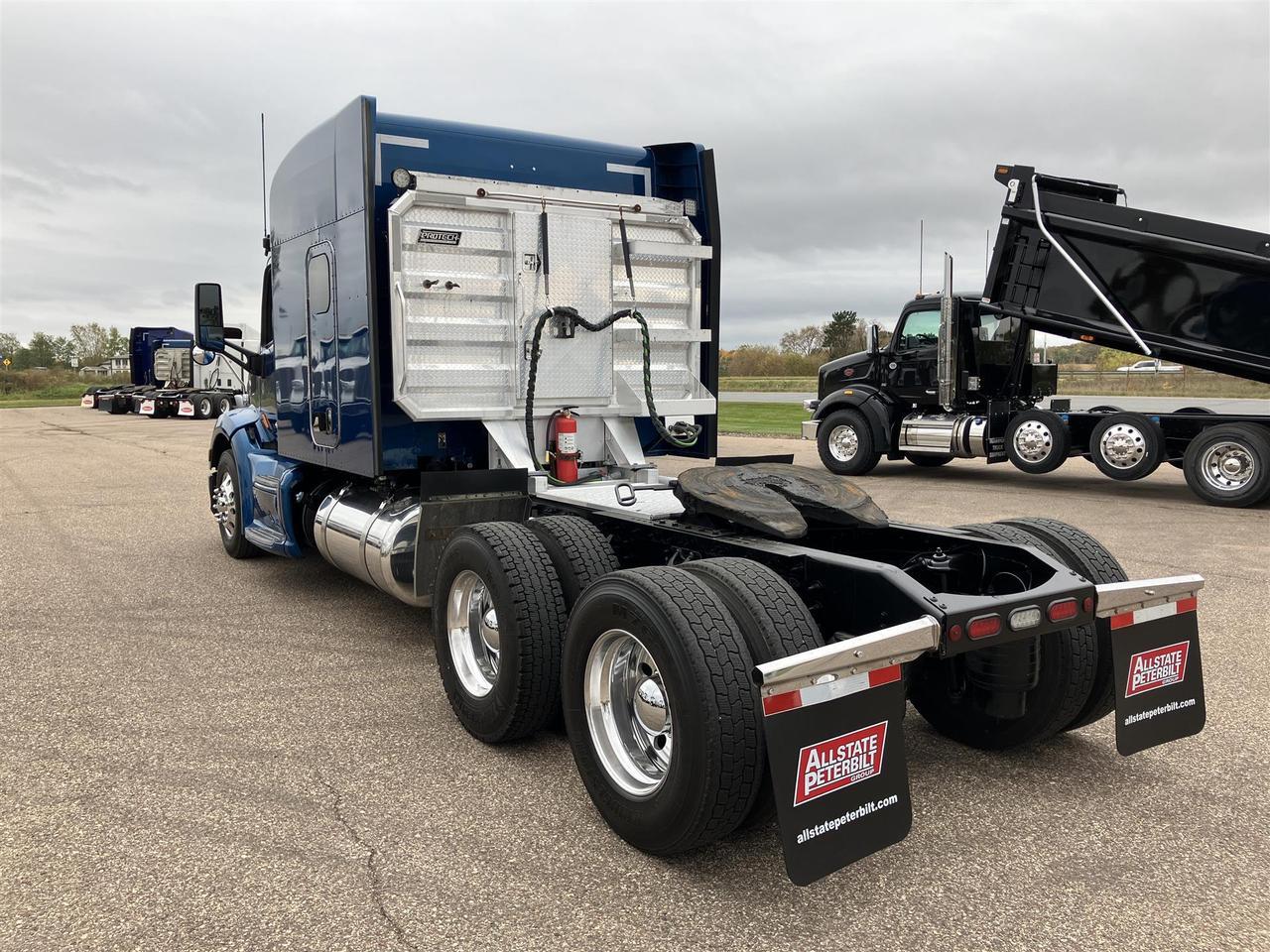 2022 Peterbilt 579 80&quot; Mid Roof Eau Claire WI