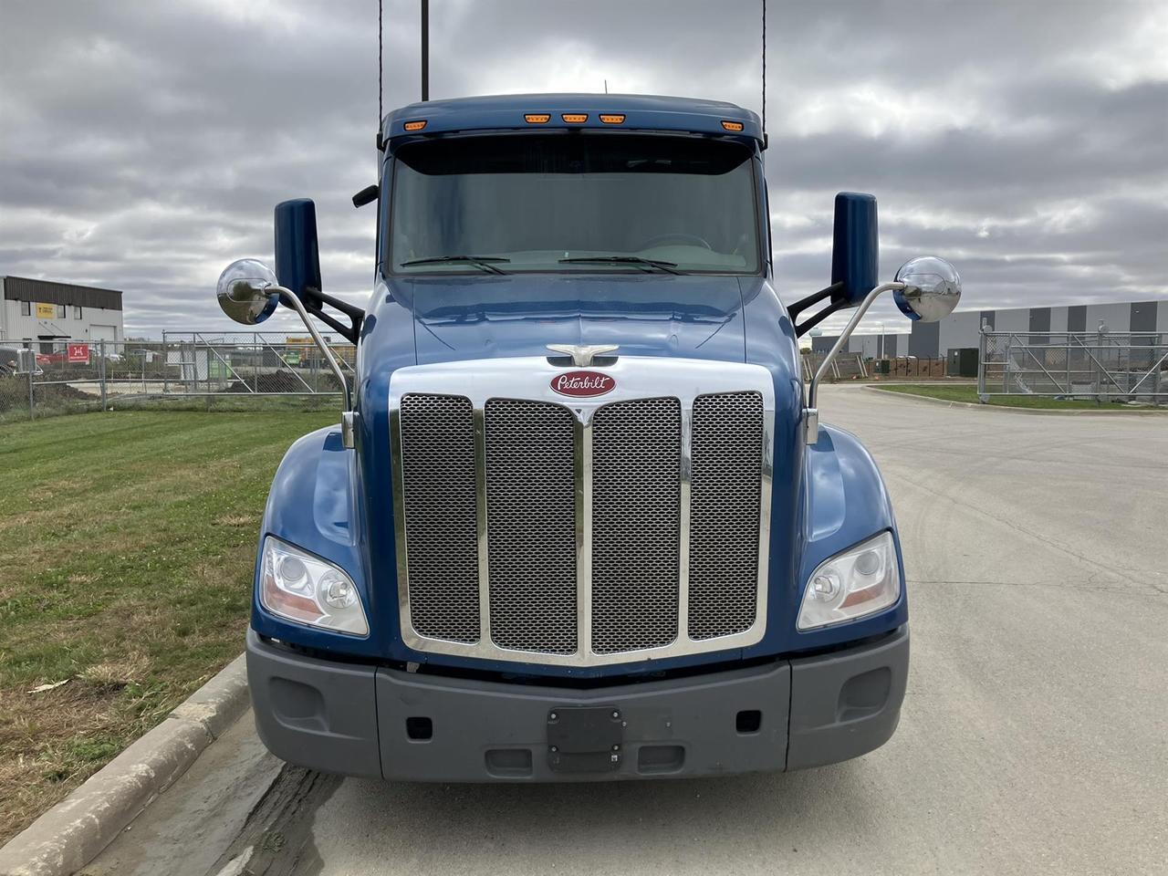 2022 Peterbilt 579