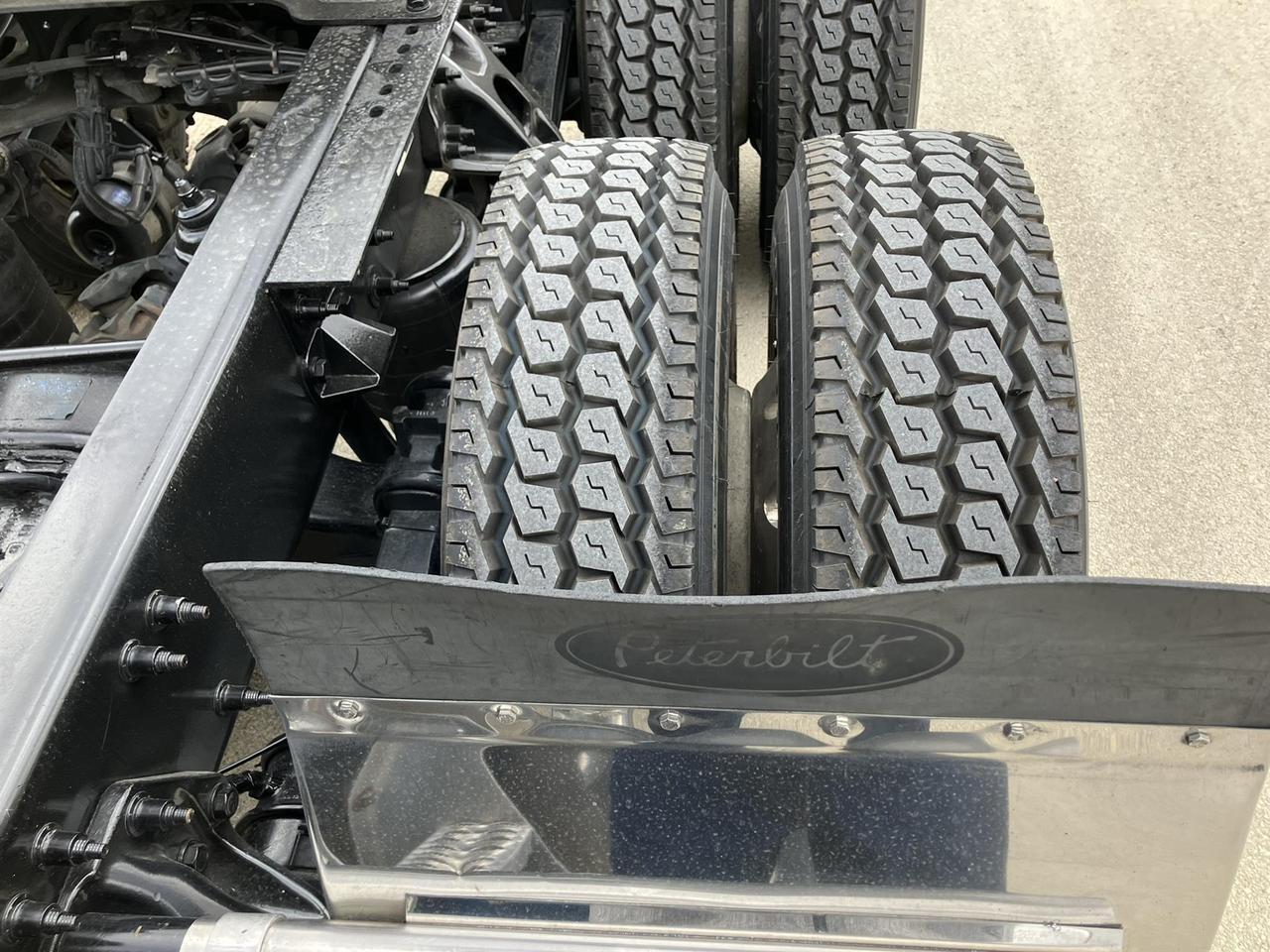 2022 Peterbilt 579 80&quot; Mid Roof Rochester MN