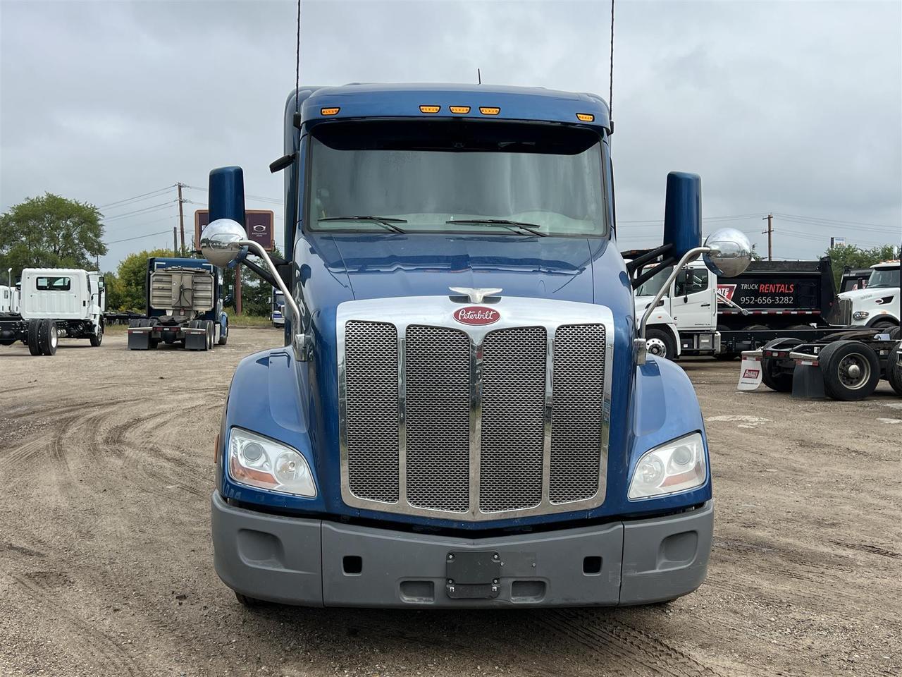 2022 Peterbilt 579 80&quot; Mid Roof Rochester MN
