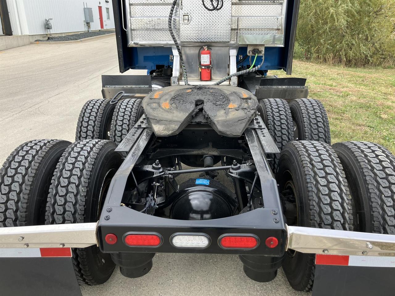 2022 Peterbilt 579 80&quot; Mid Roof Rochester MN