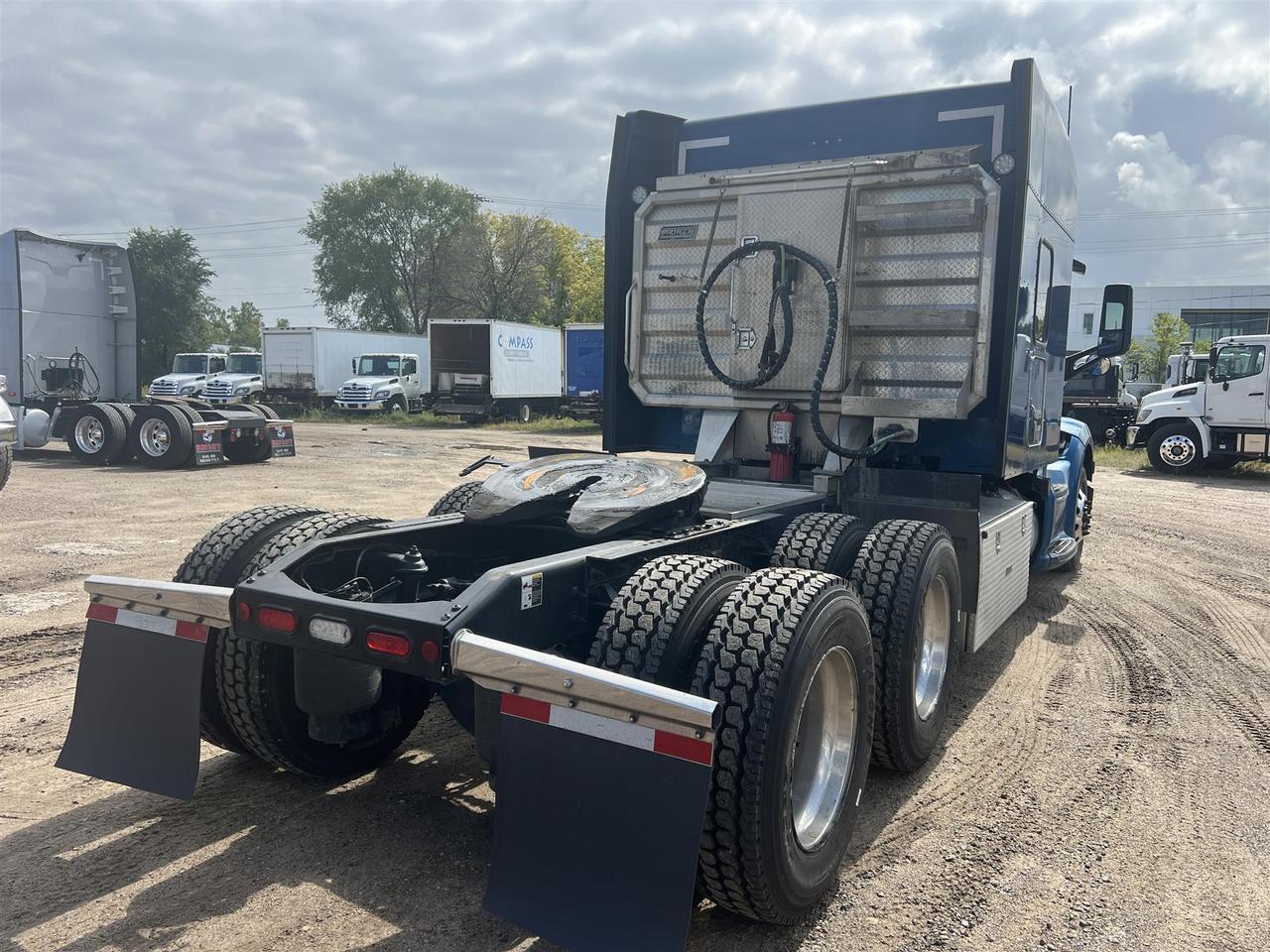 2022 Peterbilt 579 80&quot; Mid Roof Fargo ND