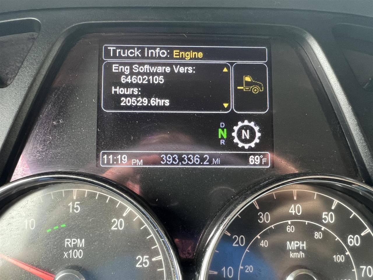 2022 Peterbilt 579 80&quot; Mid Roof South St. Paul MN