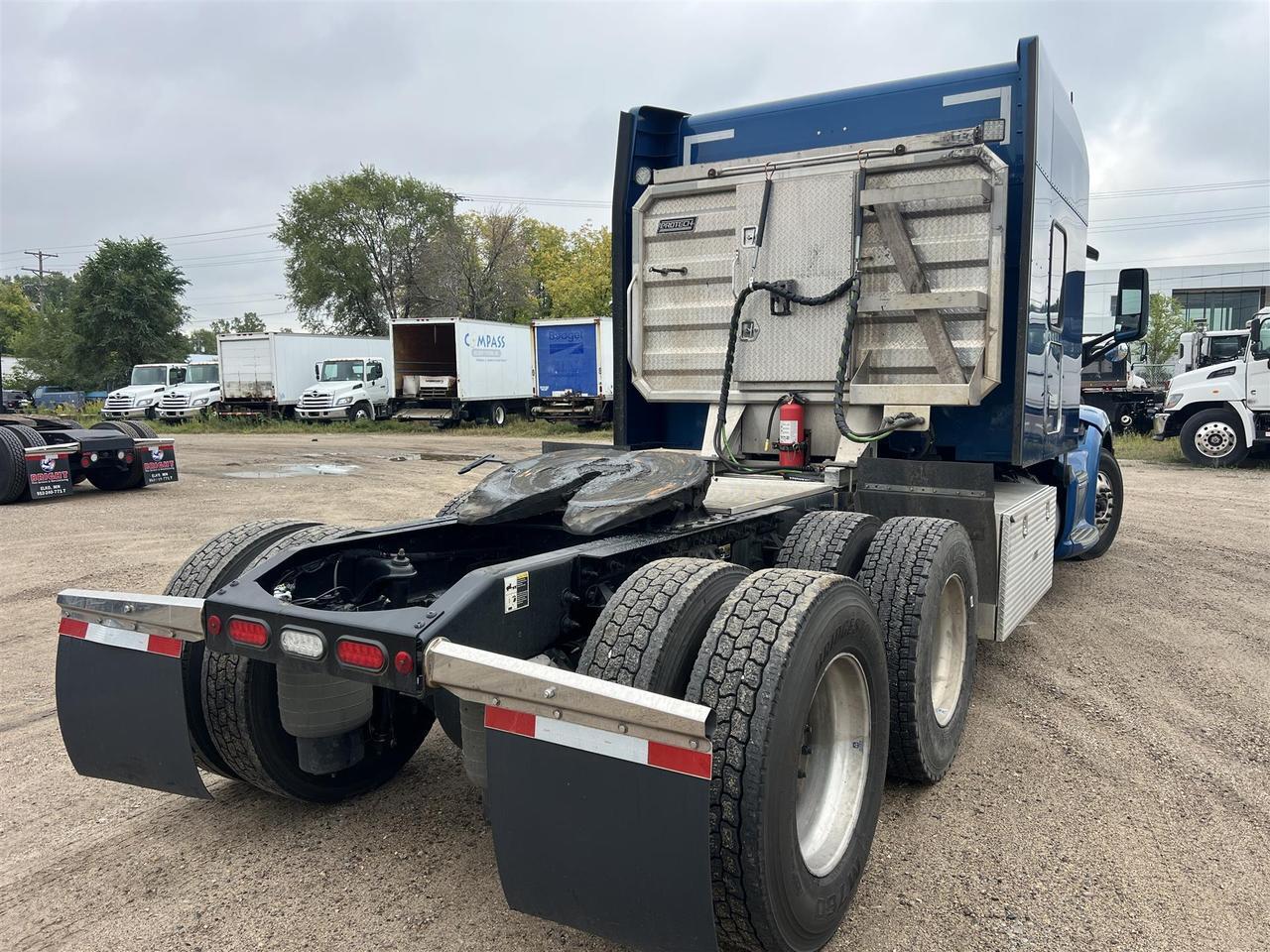2022 Peterbilt 579 80&quot; Mid Roof South St. Paul MN