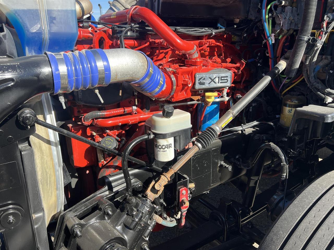 2022 Peterbilt 579 80&quot; Mid Roof South St. Paul MN