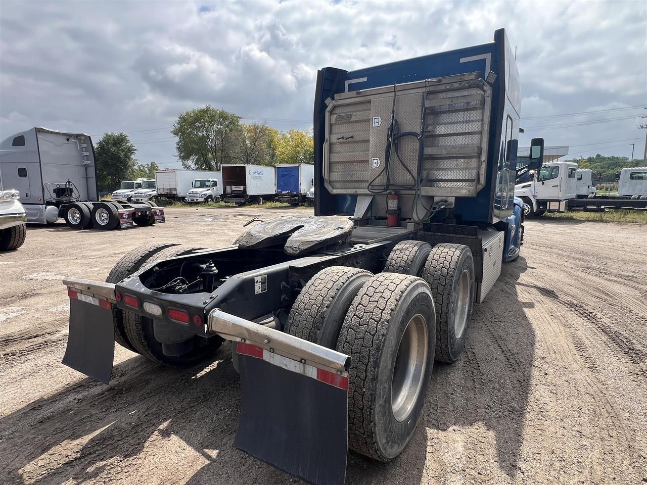 2022 Peterbilt 579 80&quot; Mid Roof South St. Paul MN