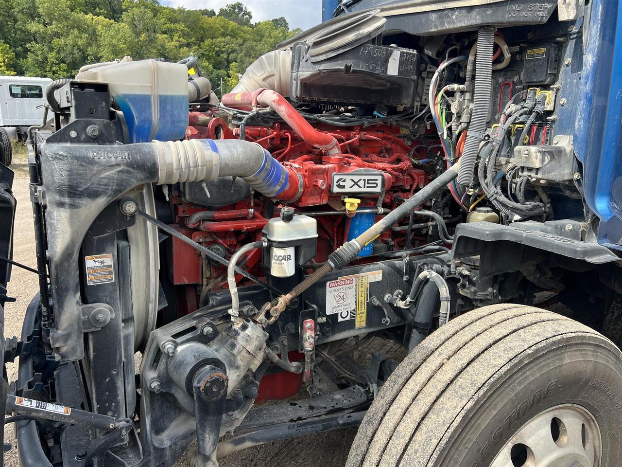 2022 Peterbilt 579 80&quot; Mid Roof South St. Paul MN