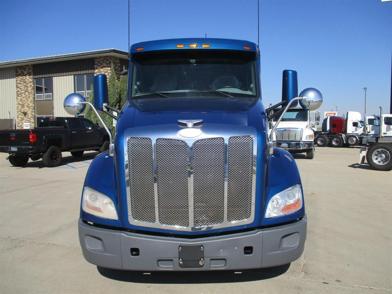 2022 Peterbilt 579