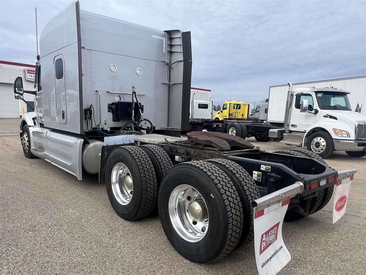 2022 Peterbilt 579
