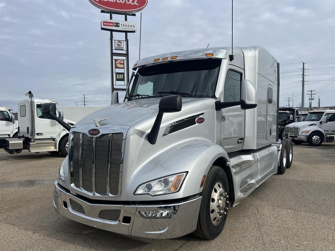 2022 Peterbilt 579