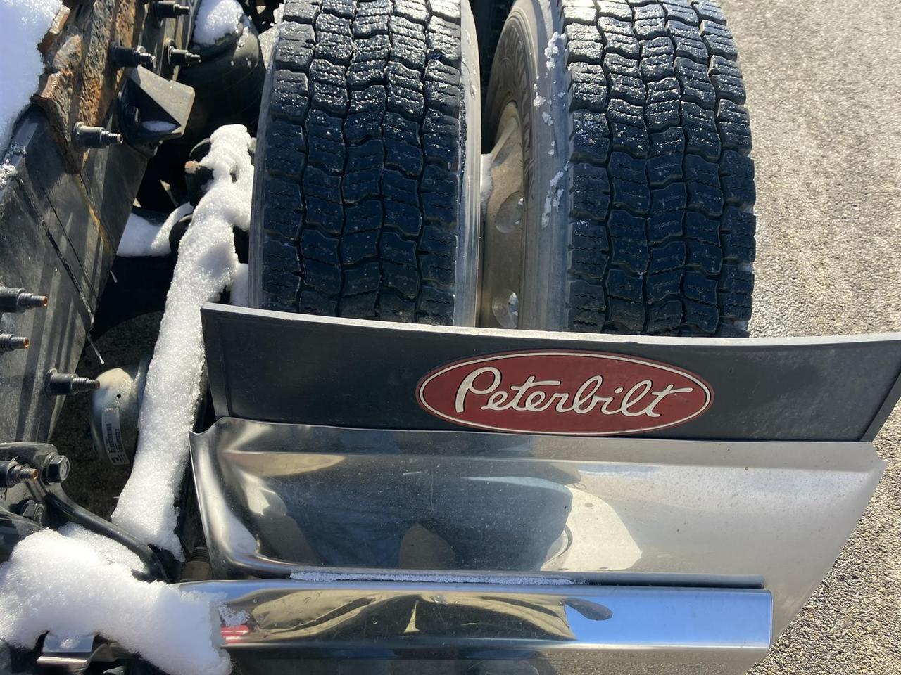 2022 Peterbilt 579 Non Eau Claire WI